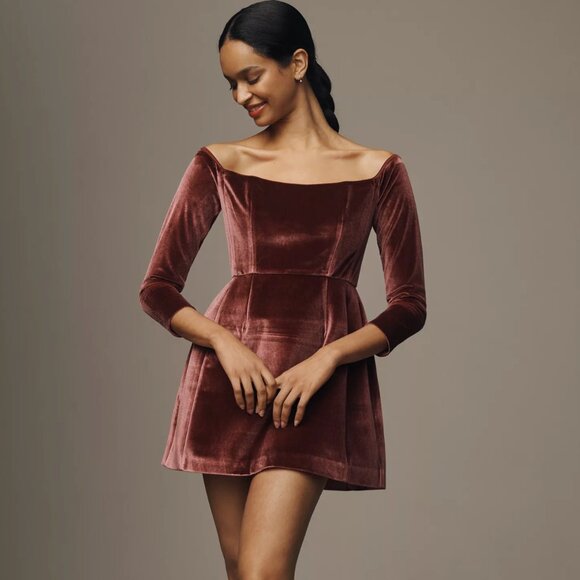 Anthropologie Velvet Long Sleeve Dress in Burgundy Hutch NWT size 4 - Picture 1 of 12